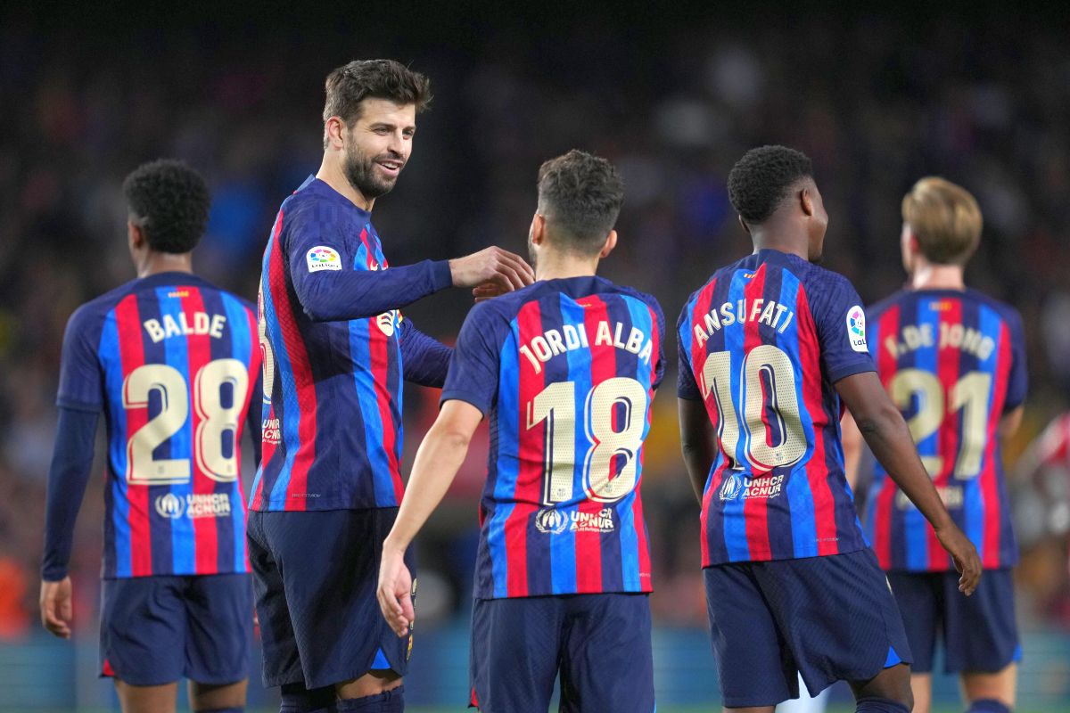 Pique a jucat ultimul meci din carieră » Barcelona - Almeria a trecut în plan secund