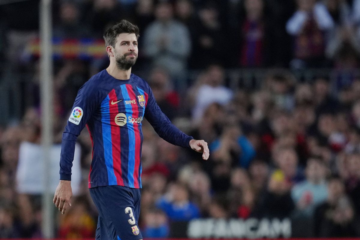Pique a jucat ultimul meci din carieră » Barcelona - Almeria a trecut în plan secund