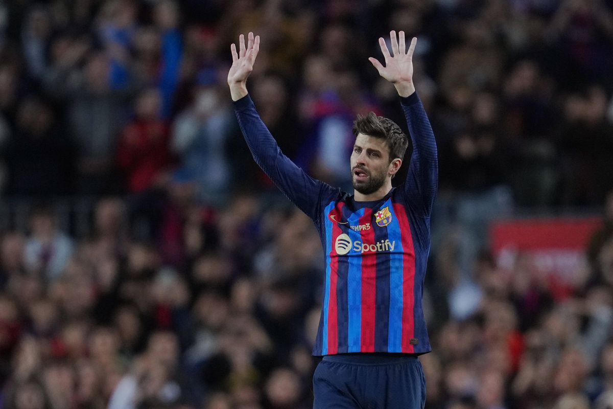 Pique a jucat ultimul meci din carieră » Barcelona - Almeria a trecut în plan secund