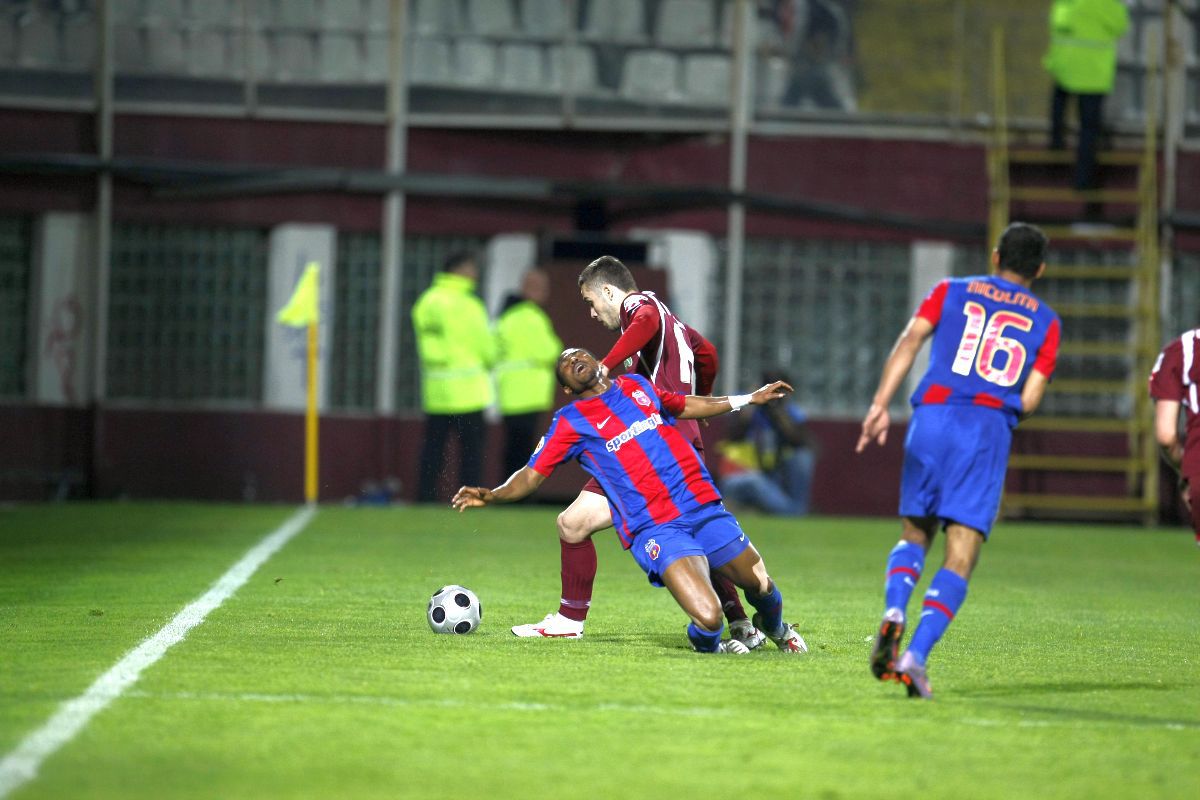 Antrenorul Rapidului care a umilit-o pe FCSB prefațează derby-ul: „Nu e favorită clară, dar va câștiga”