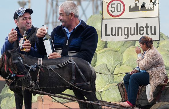 Fotbal la Lungulețu printre tone de varză! »„Am chemat «Uberul» ca să nu vin prin noroaie. Trage-i frâna de mână la cal”