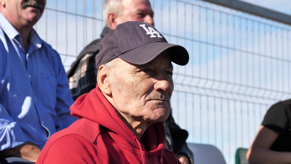 Fotbal la Lungulețu printre tone de varză! »„Am chemat «Uberul» ca să nu vin prin noroaie. Trage-i frâna de mână la cal”