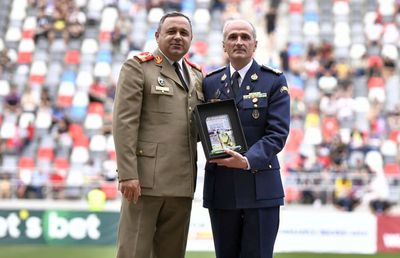 Mișcări de trupe în fruntea clubului Steaua » Deși puternic contestat de fani, mandatul comandantului clubului a fost prelungit