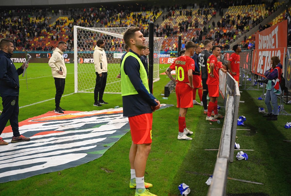 Le-au întors spatele! » Scenele surprinse pe Arena Națională, imediat după înfrângerea FCSB-ului cu Rapid