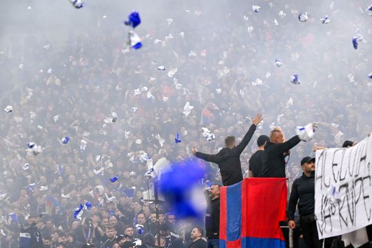 Ultrașii FCSB-ului au apelat la derapaje în serie la meciul cu Rapid / foto: GSP