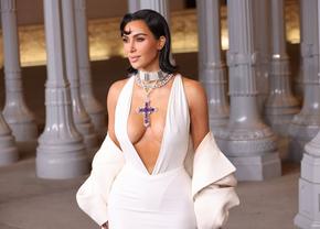 De pe stadion, în cea mai controversată ținută » Internetul a luat-o la rost pe Kim Kardashian: „Ceva vulgar!”