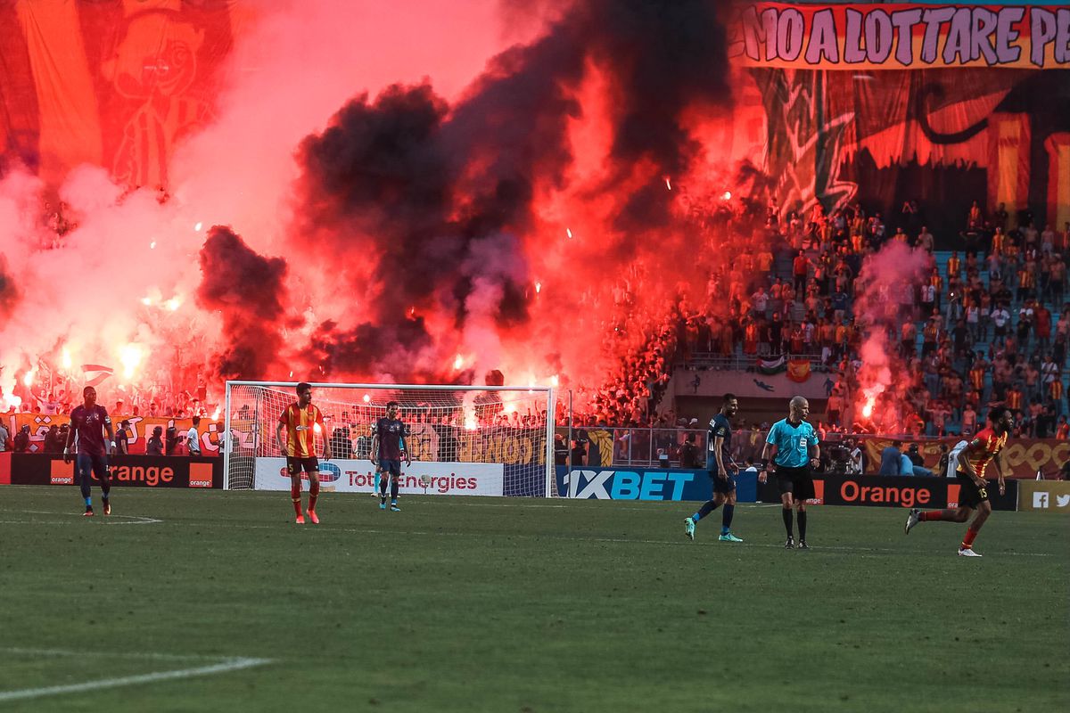 Laurențiu Reghecampf a semnat cu noua echipă! Tehnicianul român schimbă din nou continentul