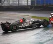 Nico Hulkenberg a fost ajutat de stewarzi să revină pe circuit // foto: Guliver/gettyimages