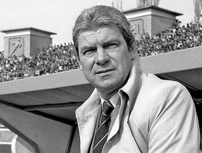 Marele Emeric Ienei a murit » Legendă a Stelei, gentleman al fotbalului