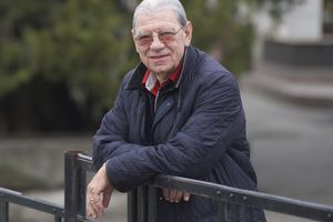 Emeric Ienei, viața într-o carte » „Toți băieții au rămas cu gurile căscate! Doi ani la rând eu am făcut legea acolo!”