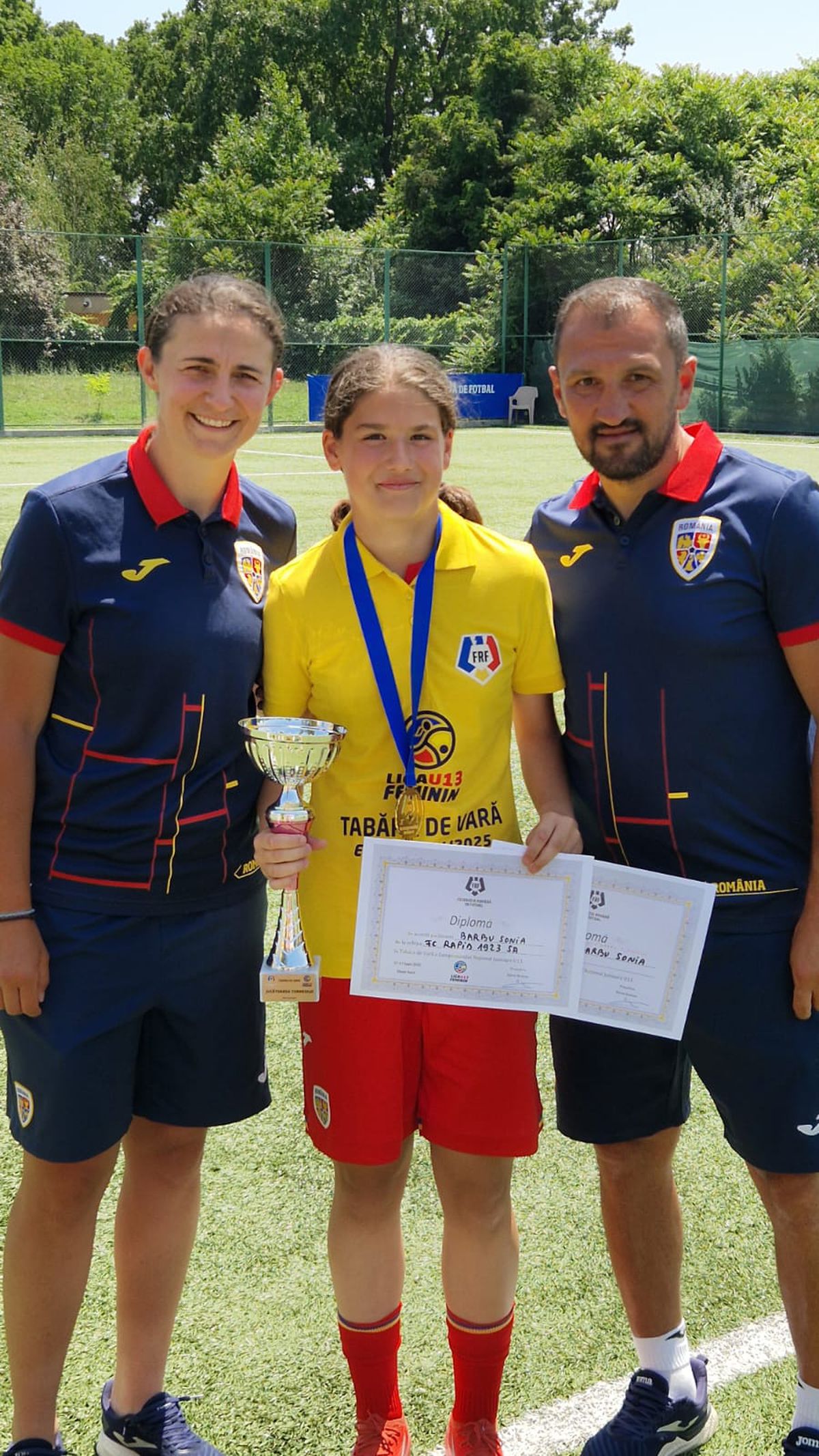 Taifunul Sonia » Are doar 12 ani, dar joacă la U19! Jucătoarea-fenomen pe care o are Rapid în curte: „Stâng, drept, are TOTUL!”