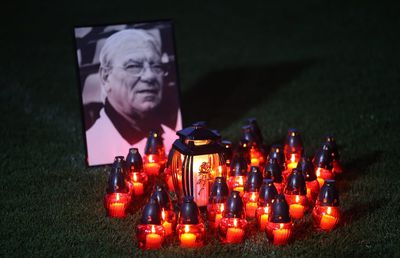 Unde și când va avea loc înmormântarea lui Emeric Ienei » Vineri, sicriul cu trupul neînsuflețit va fi depus la stadionul unde a scris istorie