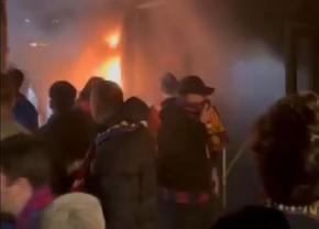 Scene neplăcute înainte de Club Brugge - Barcelona: fanii catalanilor au aprins torțe în autocar, iar vehiculul a luat foc