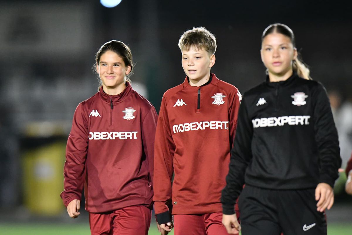 Taifunul Sonia » Are doar 12 ani, dar joacă la U19! Jucătoarea-fenomen pe care o are Rapid în curte: „Stâng, drept, are TOTUL!”