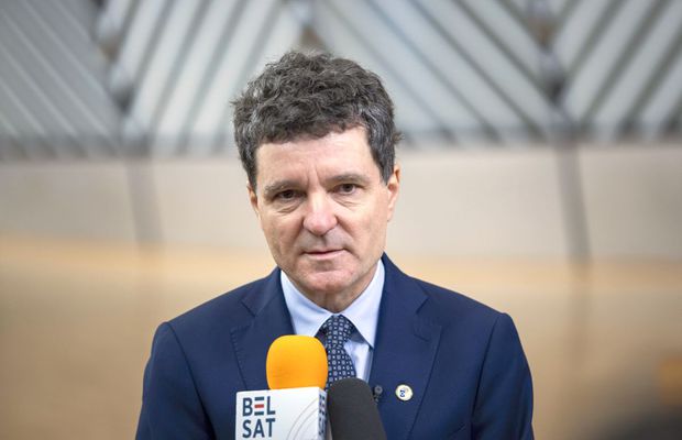 Nicușor Dan, reacție la moartea lui Emeric Ienei: „Model de echilibru, eleganță și noblețe sufletească”