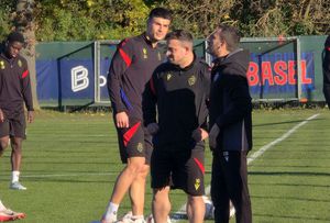 „Ar fi bine să nu subestimăm această echipă” » Antrenorul lui Basel explică ce tactică va aborda cu FCSB + Inside-uri de la elvețieni: vedeta Shaqiri, ca la 20 de ani!
