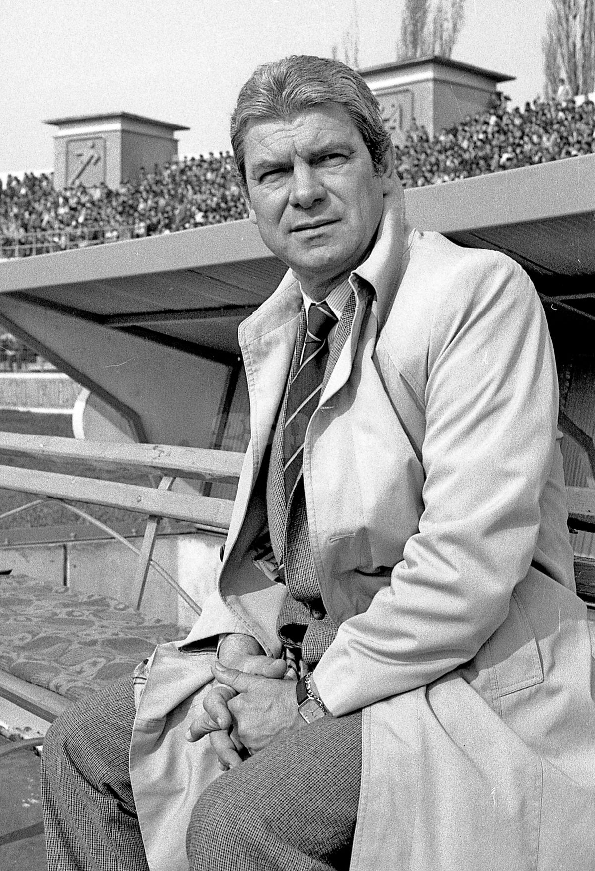 „Un titan!” » Dorinel Munteanu, elevul lui Emeric Ienei la echipa națională, a reacționat: „Artizanul acelei performanțe”