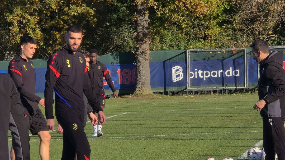 „Ar fi bine să nu subestimăm această echipă” » Antrenorul lui Basel explică ce tactică va aborda cu FCSB + Inside-uri de la elvețieni: vedeta Shaqiri, ca la 20 de ani!