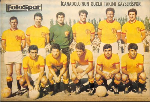 Kayserispor, sezonul 1969-1970, a doua divizie a Turciei. Emeric Ienei, al doilea de la stânga la dreapta, rândul de sus. Gheorghe Constantin este penultimul