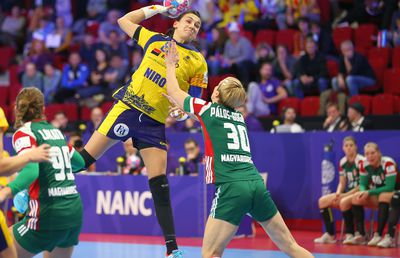 ROMÂNIA - UNGARIA, CORESPONDENȚĂ DIN JAPONIA // Comparație România - Ungaria » Măcar la handbal feminin să ținem Ungaria sub noi!
