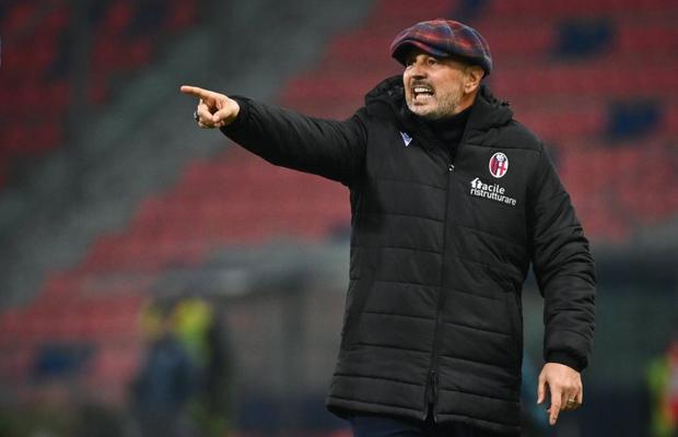 BOLOGNA. Sinisa Mihajlovic vrea să prindă „cârtița” din echipa sa: „Îl lipesc de perete, nu va mai juca fotbal!”