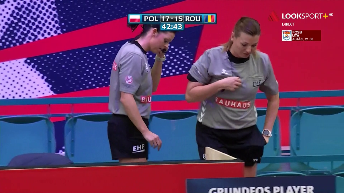 FOTO Momentul care a decis calificarea în faza următoare a Campionatului European: arbitrele daneze au apelat la VAR