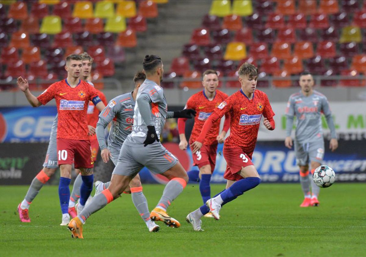 FCSB. EXCLUSIV Fostul antrenor al lui Dennis Man i-a scris „perlei” lui Becali: „Am cinci copii cu numărul 98 pe spate care te urmăresc, nu cred că dă bine să faci asta”