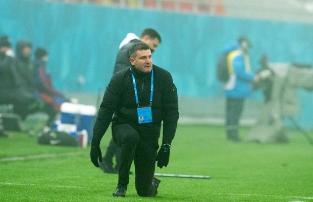 Laszlo Balint, furibund: „Vreți să fiu calm? Nu am cum! Doar în Liga 3, unde stăteau spectatorii cu coasa la gard, am mai trăit așa ceva!”