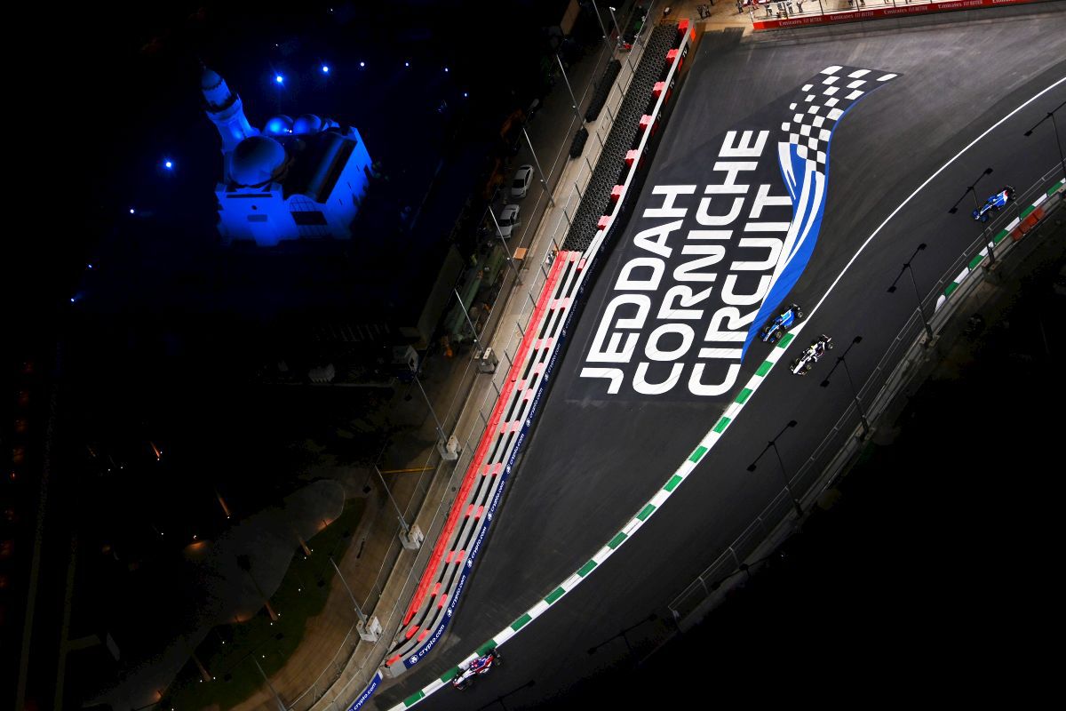 Accident grav în Formula 2 » Piloții implicați, transportați de urgență la spital