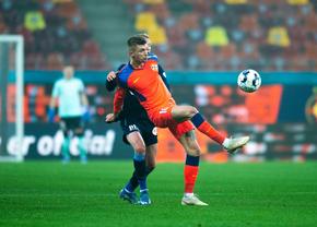 FCSB - UTA 1-0 » Urmărim meciul împreună