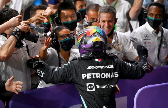 Lewis Hamilton a câștigat Marele Premiu din Arabia Saudită, la capătul unei curse haotice » Britanicul e egalul lui Verstappen înainte de ultima rundă a sezonului!