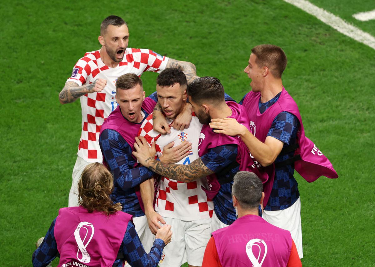 Duckadamović! Croația se califică dramatic în „sferturile” Campionatului Mondial » Portarul a făcut minuni la penalty-uri contra Japoniei