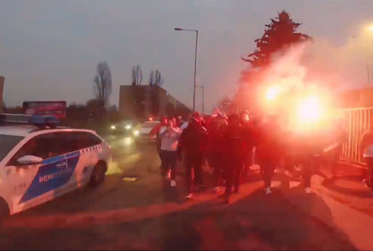 Japonezi? Nu, români! Presa maghiară, cucerită de fanii Rapidului: „Jos pălăria!” » Ce s-a întâmplat la meciul cu Gyor