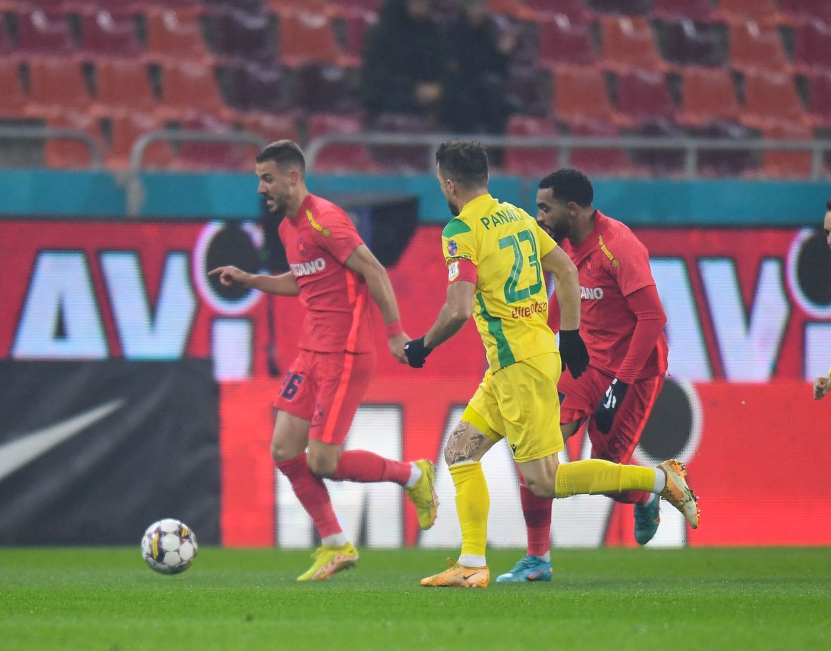 Târnovanu a comis-o! Portarul roș-albaștrilor, gafă în FCSB - CS Mioveni