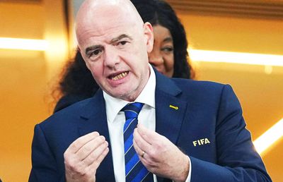 „Cutremur” în FIFA! Se anunță planuri halucinante pentru următorul Campionat Mondial: „Două turnee de 24 de echipe” + Răzvan Burleanu, implicat