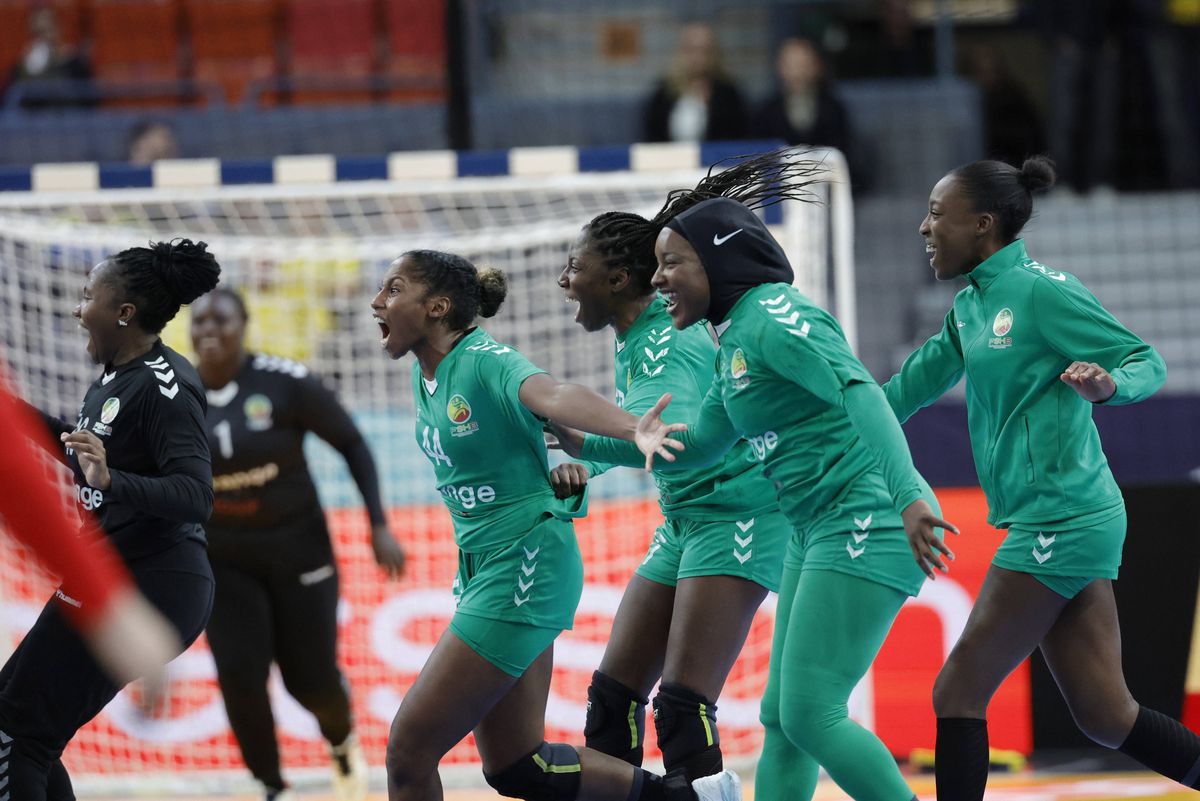 Rezultate istorice la CM de handbal feminin » Două naționale s-au calificat în premieră în grupele principale