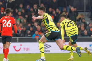 Meci nebun în Premier League » Arsenal a câștigat la ultima fază, într-un thriller cu 7 goluri