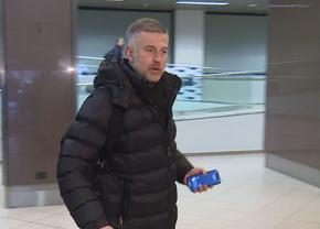 Edi Iordănescu s-a întors în România după tragerea la sorți și a rostit 3 cuvinte pe aeroport