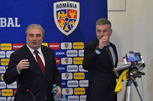 Mihai Stoichiță, directorul tehnic al federației, alături de selecționerul Edward Iordănescu Foto: Imago