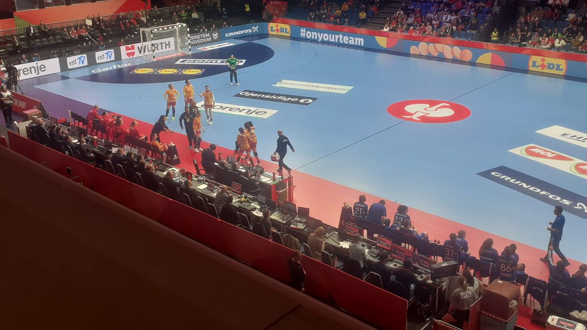 România, fără o jucătoare de bază la meciul cu Suedia » Pera se teme de ce e mai rău: „I s-a întâmplat și la club”