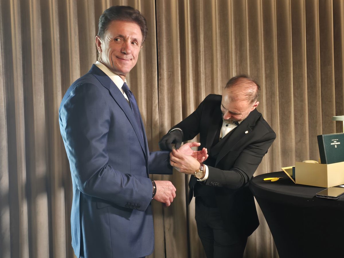 Membrii Generației de Aur au primit ceasuri comemorative » Cum arată și cât costă bijuteria
