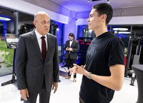 David Popovici și Dan Șucu,  împreună la deschiderea noii clinici a lui Dragoș Luscan