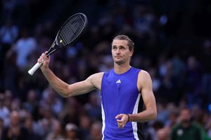 Stefanos Tsitsipas s-a filmat în timp ce conducea cu 276 km la oră » Concluziile grecului la final de an, într-o postare pe Instagram