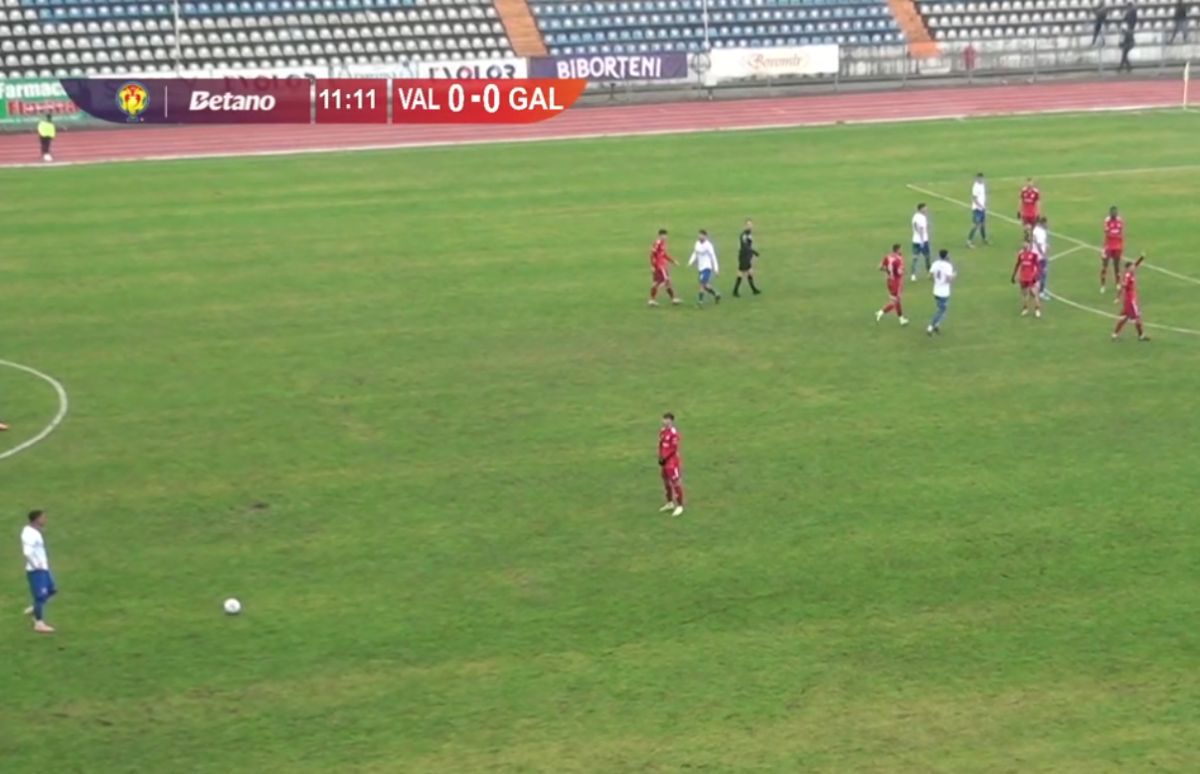 Spectacol total în meciul de Cupă: gafe incredibile, gol à la Ibrahimovic, 4 reușite în 28 de minute!