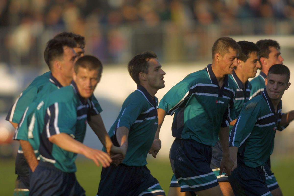 Titularul din Dinamo - Foresta 4-5 a ajuns instalator de gaze: „Am lucrat și la stația de betoane” » Apariție în premieră după 25 de ani: „După meci, ne-au luat la antidrog”