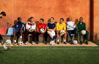 adidas lansează colecția istorică de mingi ale Campionatului Mondial FIFA