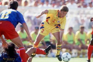 Cum s-a descurcat România în trecut cu adversarele pe care le are dacă se califică la Campionatul Mondial 2026 » O mare victorie a Generației de Aur, un scandal cât casa și celebrul discurs al lui Hagi: „Merităm să ne faceți statuie!”