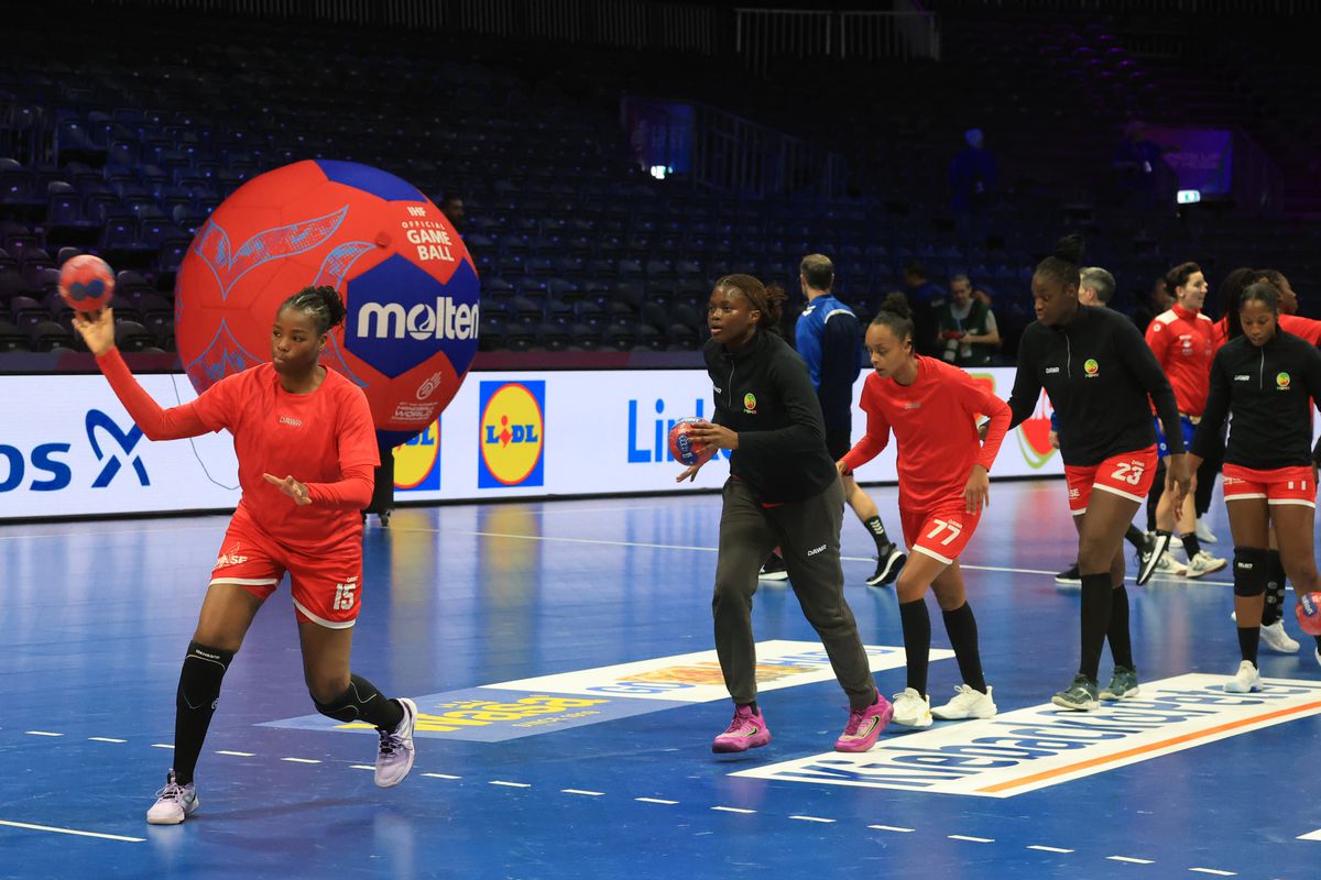 România s-a distrat cu Senegal, scor 37-17, și rămâne în obiectiv la Campionatul Mondial! Ce urmează