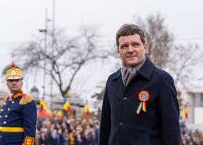 Dan Șucu, Mihai Rotaru, Mihai Stoica și Iuliu Mureșan au semnat o petiție și i-au trimis-o lui Nicușor Dan: „Nu are ce căuta în vestiar!”