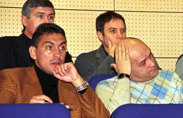 VIDEO EXCLUSIV Poveste memorabilă cu Ilie Dumitrescu din vestiarul Stelei, în ziua în care a împlinit 51 de ani: „Îi înnodau șireturile și cravata, era un pedant”